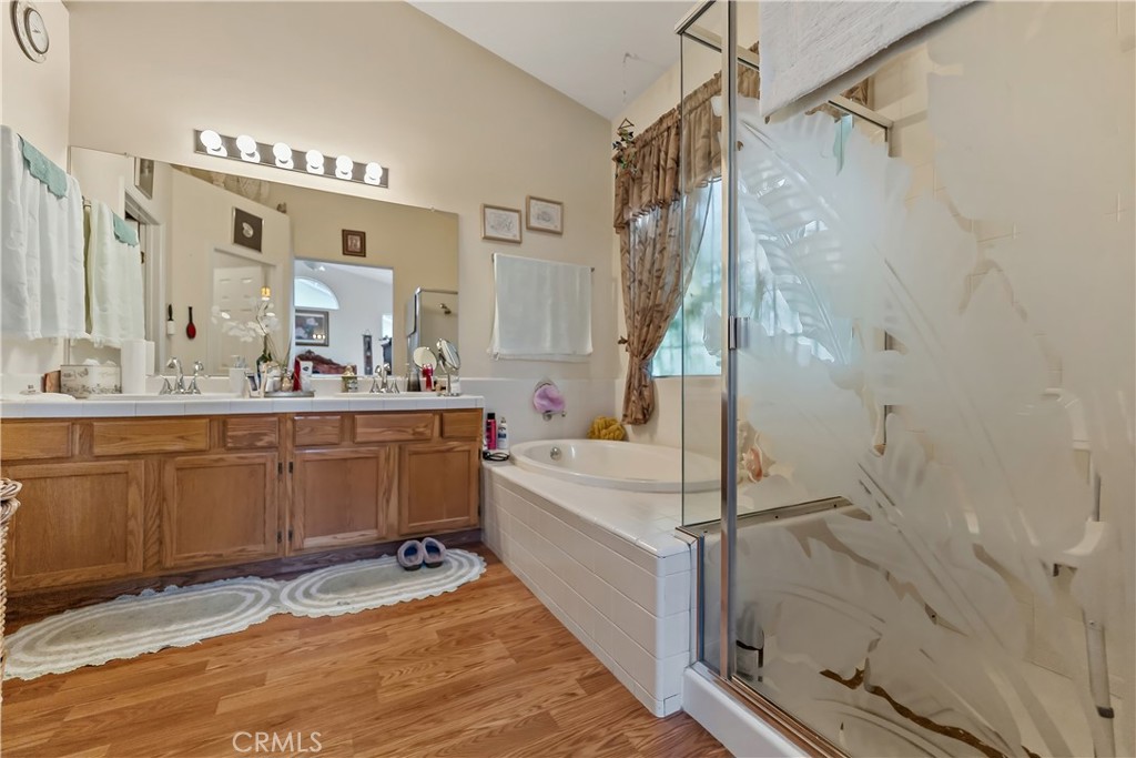 8613 N Whitney, Fresno, CA 93720