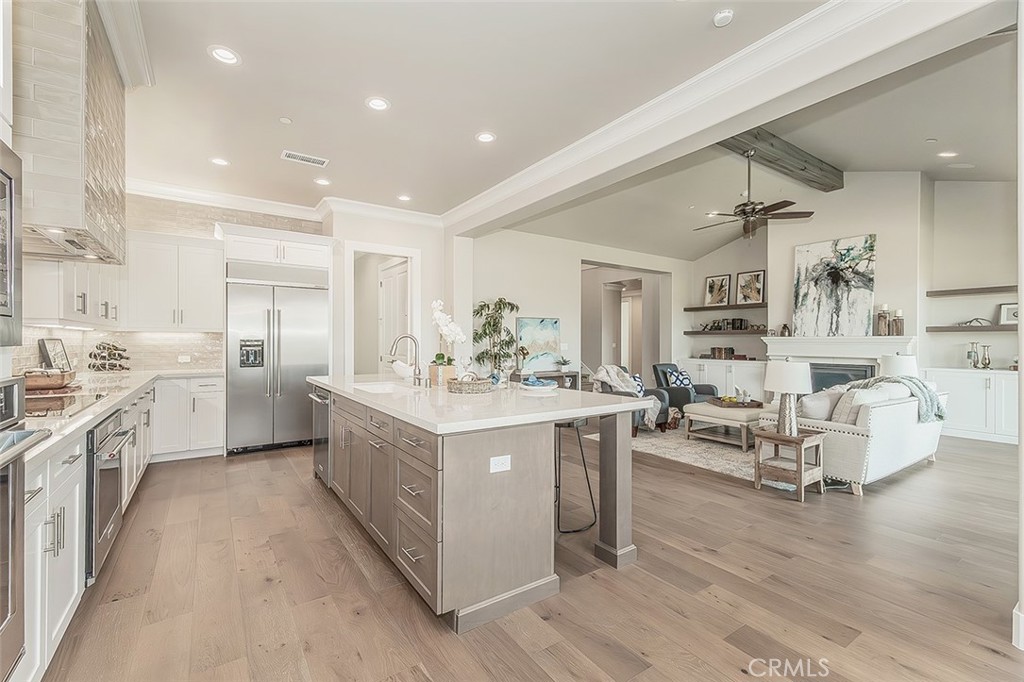 11421 N Live Oak Dr, Fresno, CA 93730