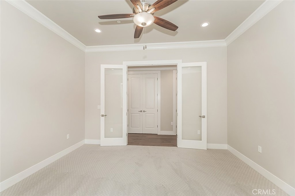 11421 N Live Oak Dr, Fresno, CA 93730