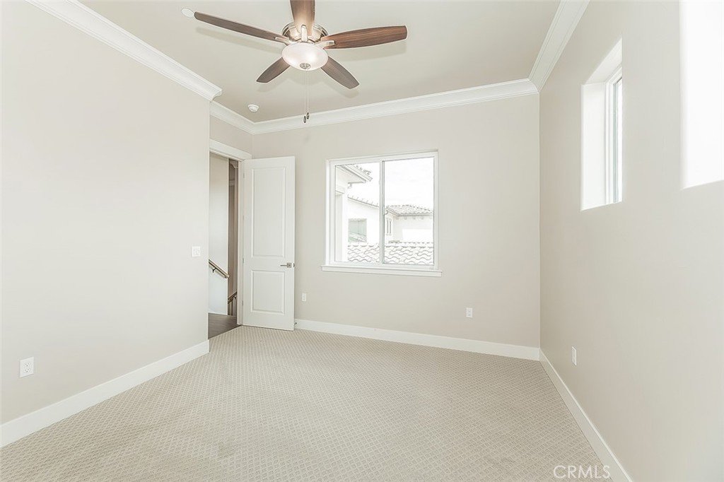 11421 N Live Oak Dr, Fresno, CA 93730