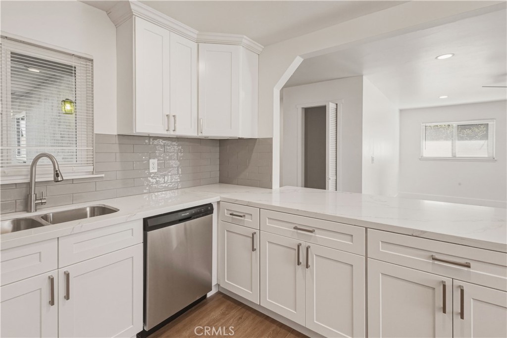 5703 E Hampton, Fresno, CA 93727