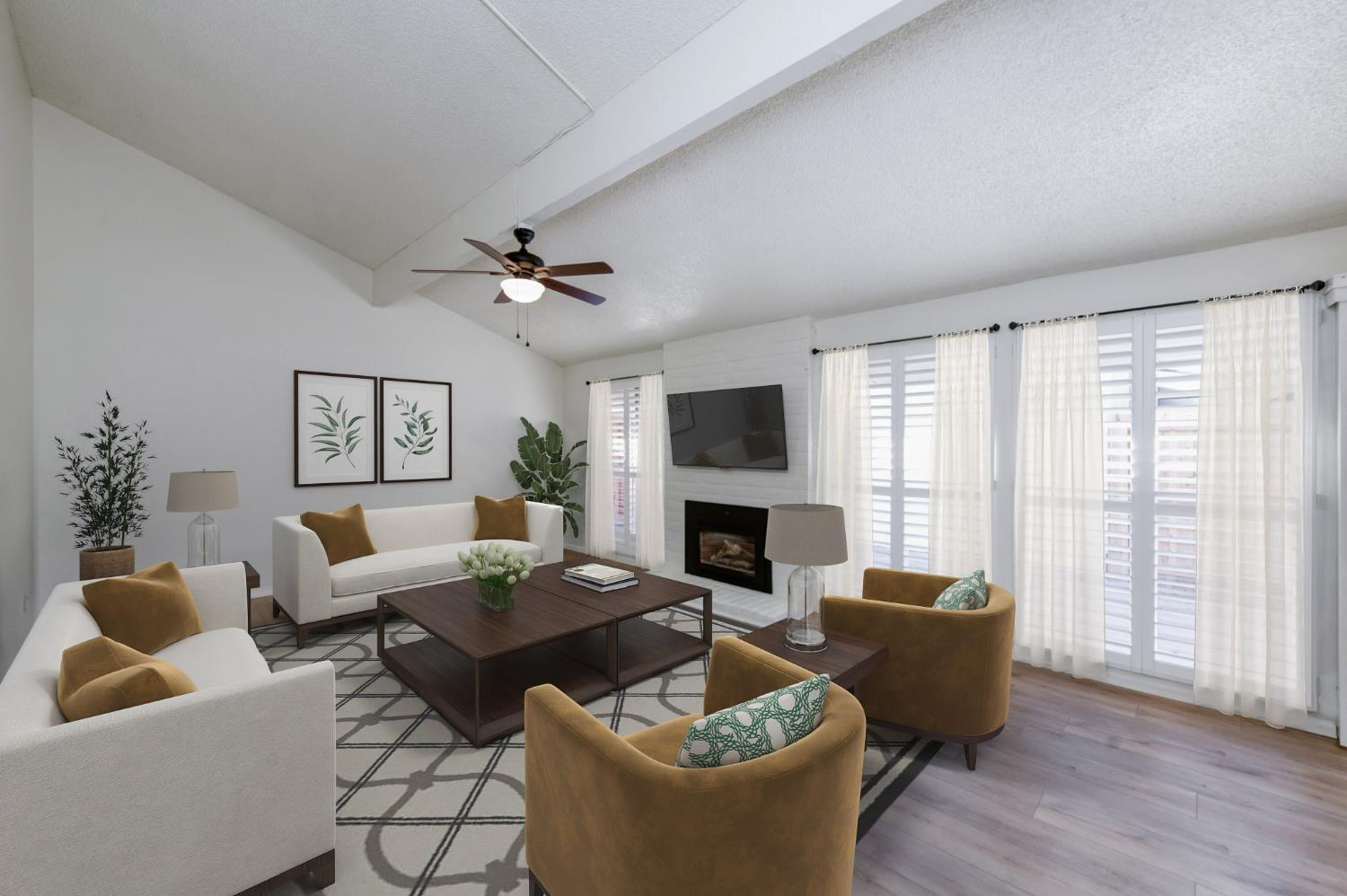 1068 W Browning Ave #B, Fresno, CA 93711