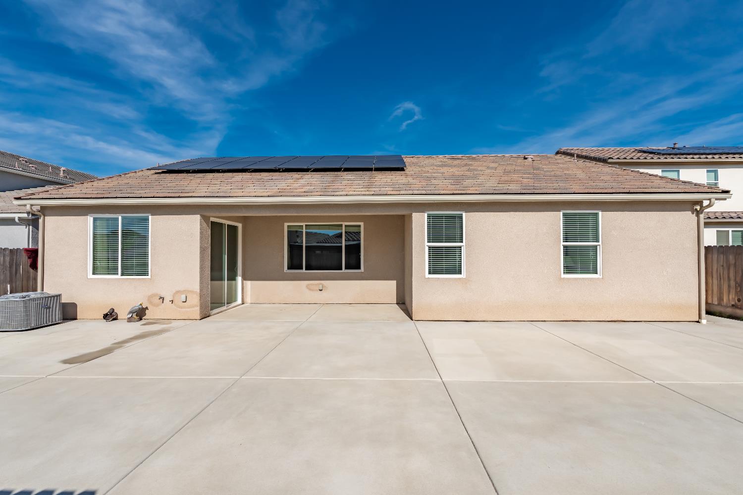 6433 W Acacia Ave, Fresno, CA 93723