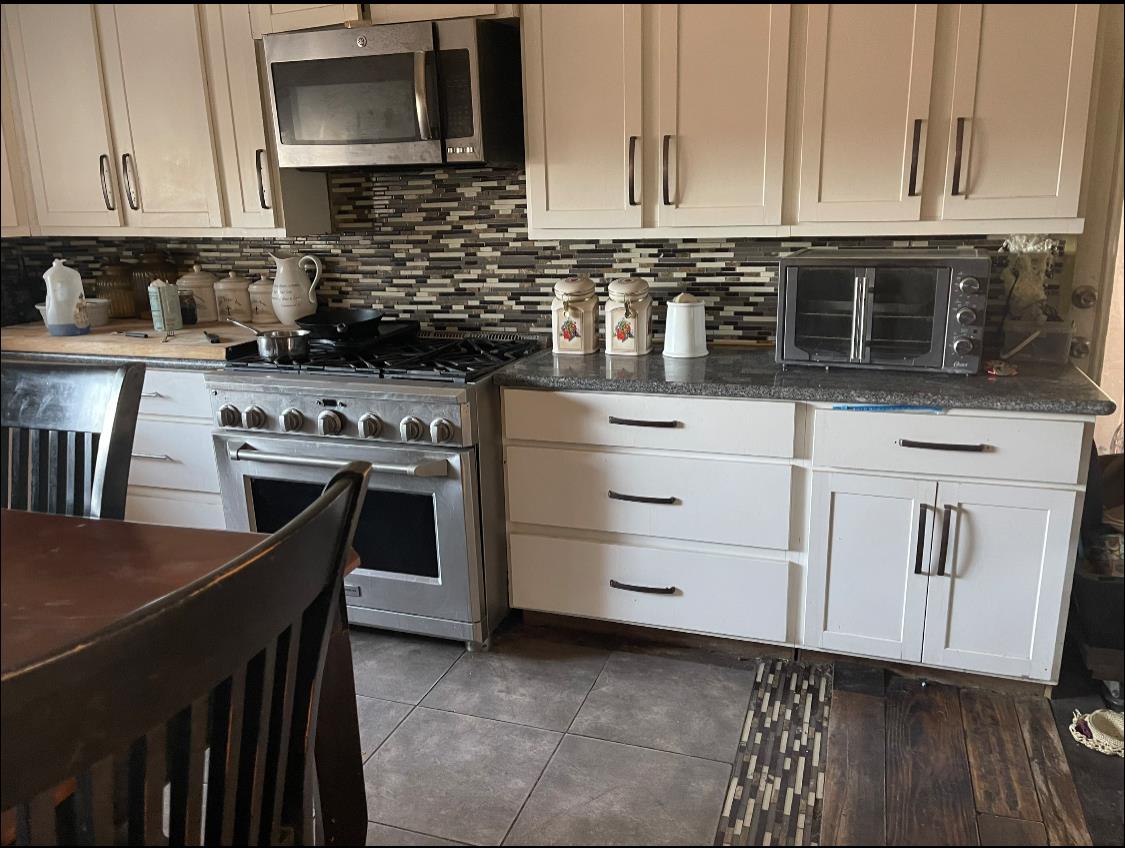 1923 N Armstrong Ave, Fresno, CA 93727