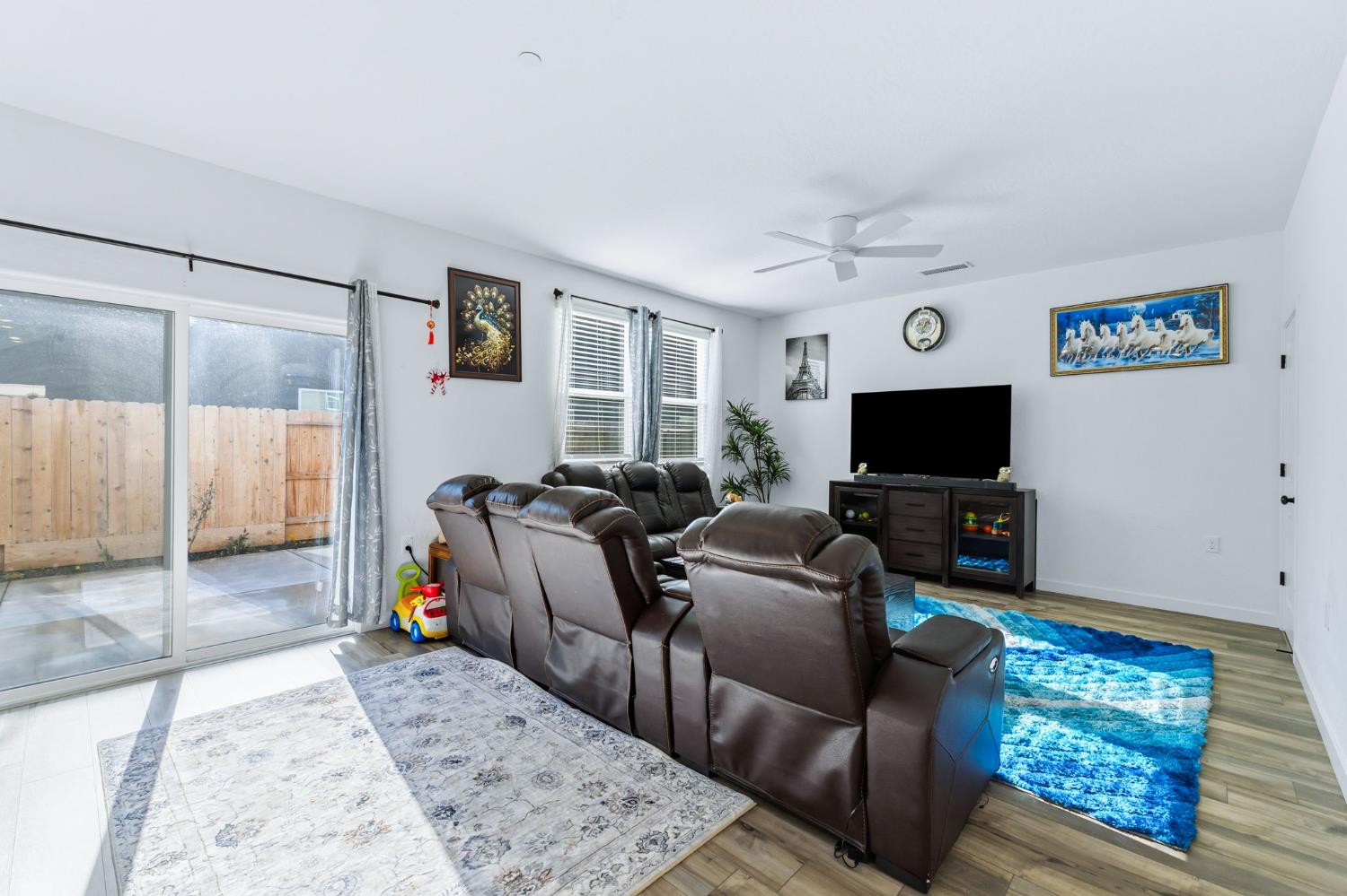 6293 W Willis Ave, Fresno, CA 93723