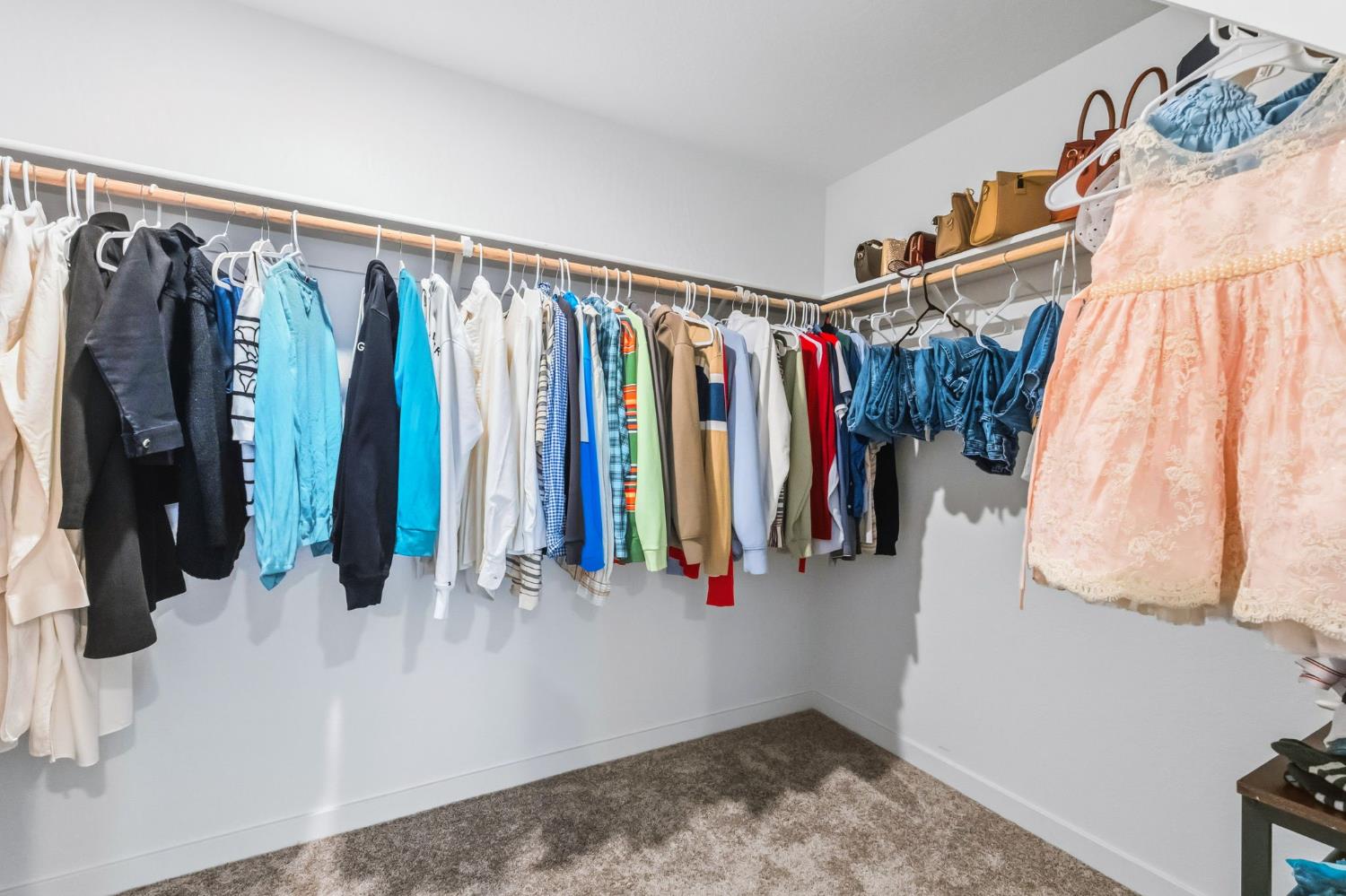 6293 W Willis Ave, Fresno, CA 93723