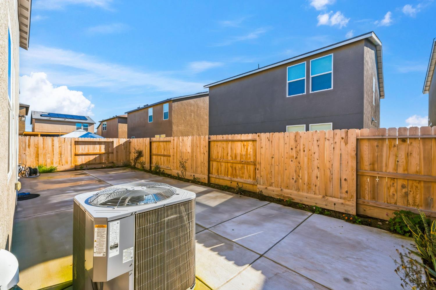 6293 W Willis Ave, Fresno, CA 93723