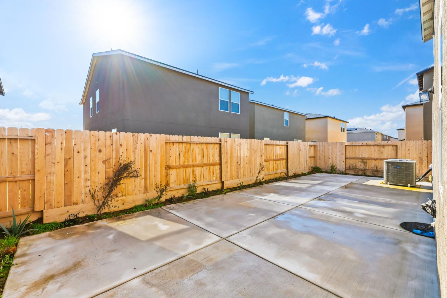 6293 W Willis Ave, Fresno, CA 93723