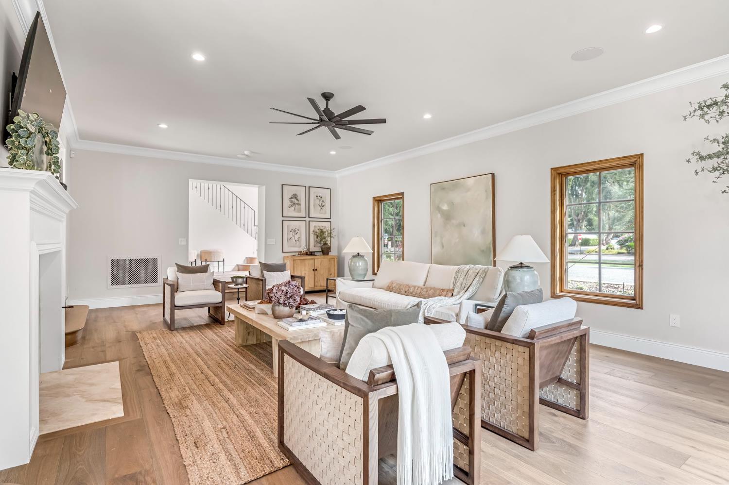 4689 N Van Ness Blvd, Fresno, CA 93704