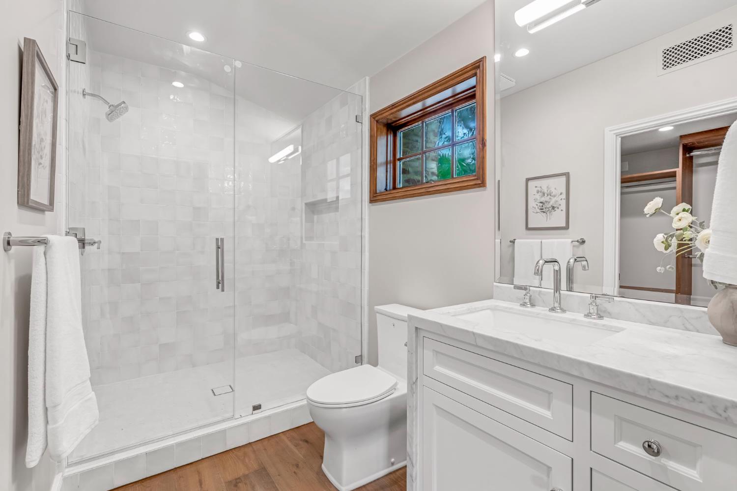 4689 N Van Ness Blvd, Fresno, CA 93704