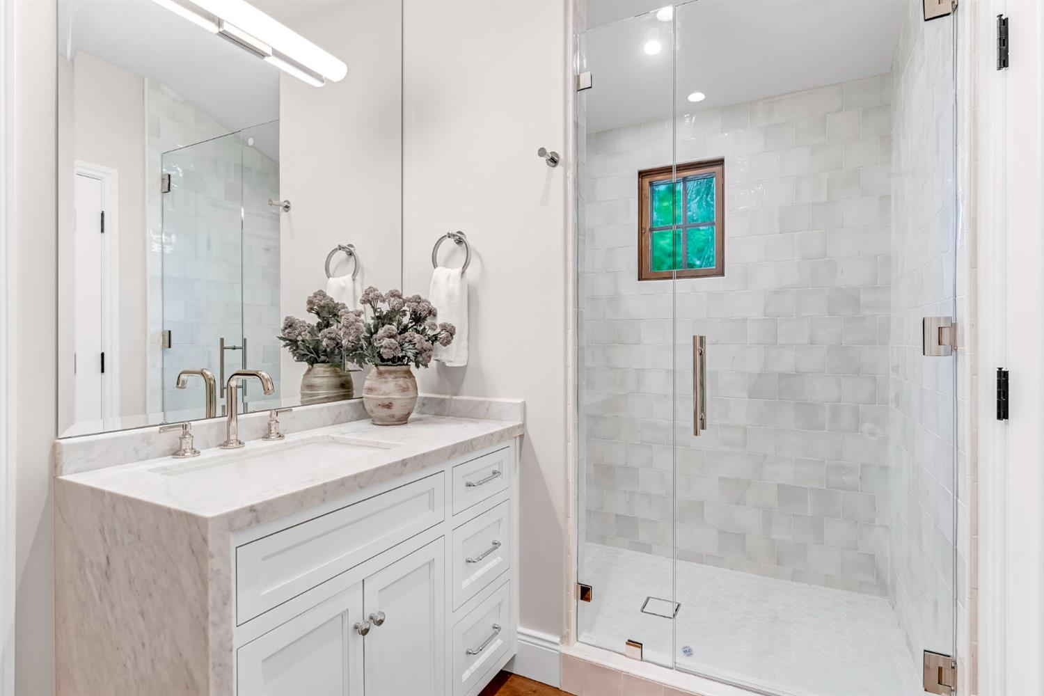 4689 N Van Ness Blvd, Fresno, CA 93704