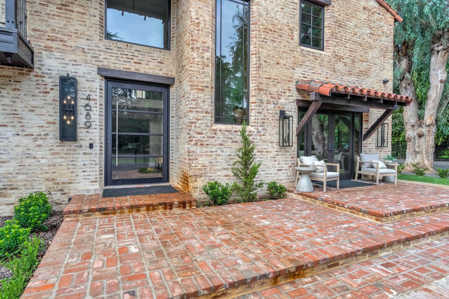 4689 N Van Ness Blvd, Fresno, CA 93704