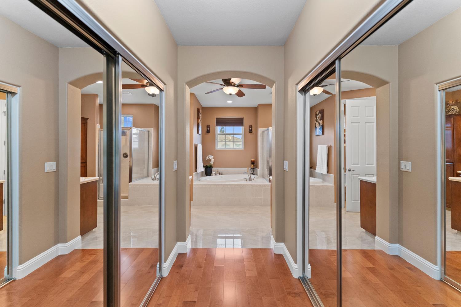 2878 E Omaha Ave, Fresno, CA 93720