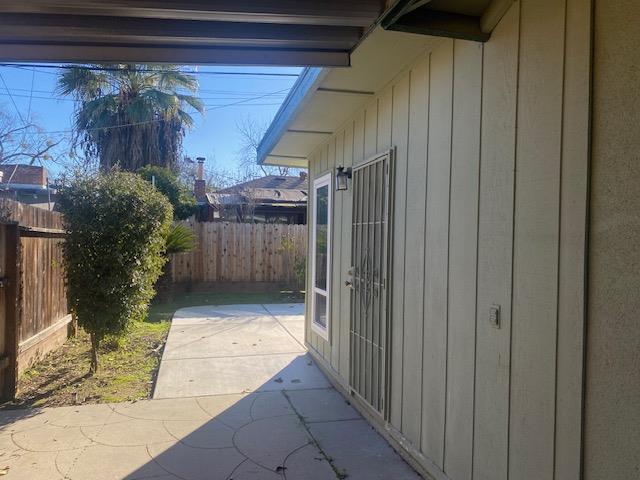 2938 E Willis Ave, Fresno, CA 93726