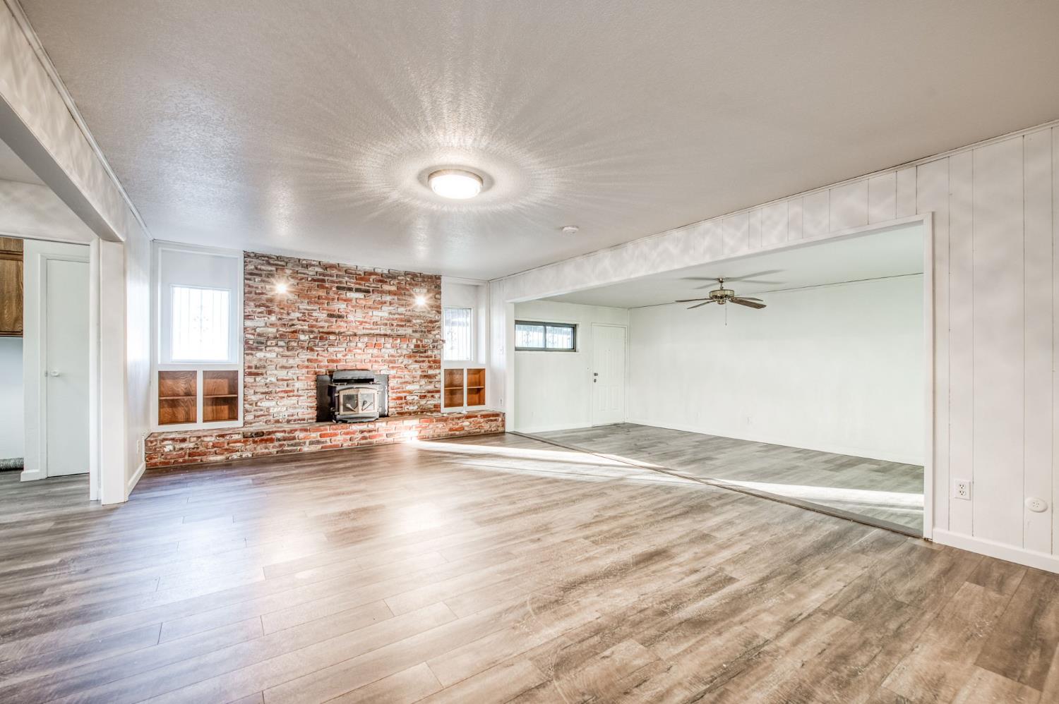 1567 E Mesa Ave, Fresno, CA 93710