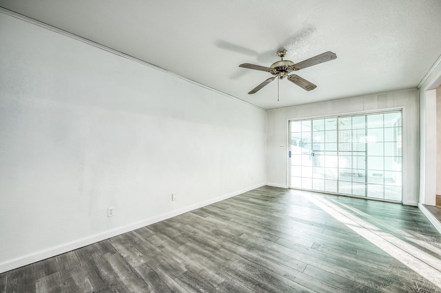 1567 E Mesa Ave, Fresno, CA 93710