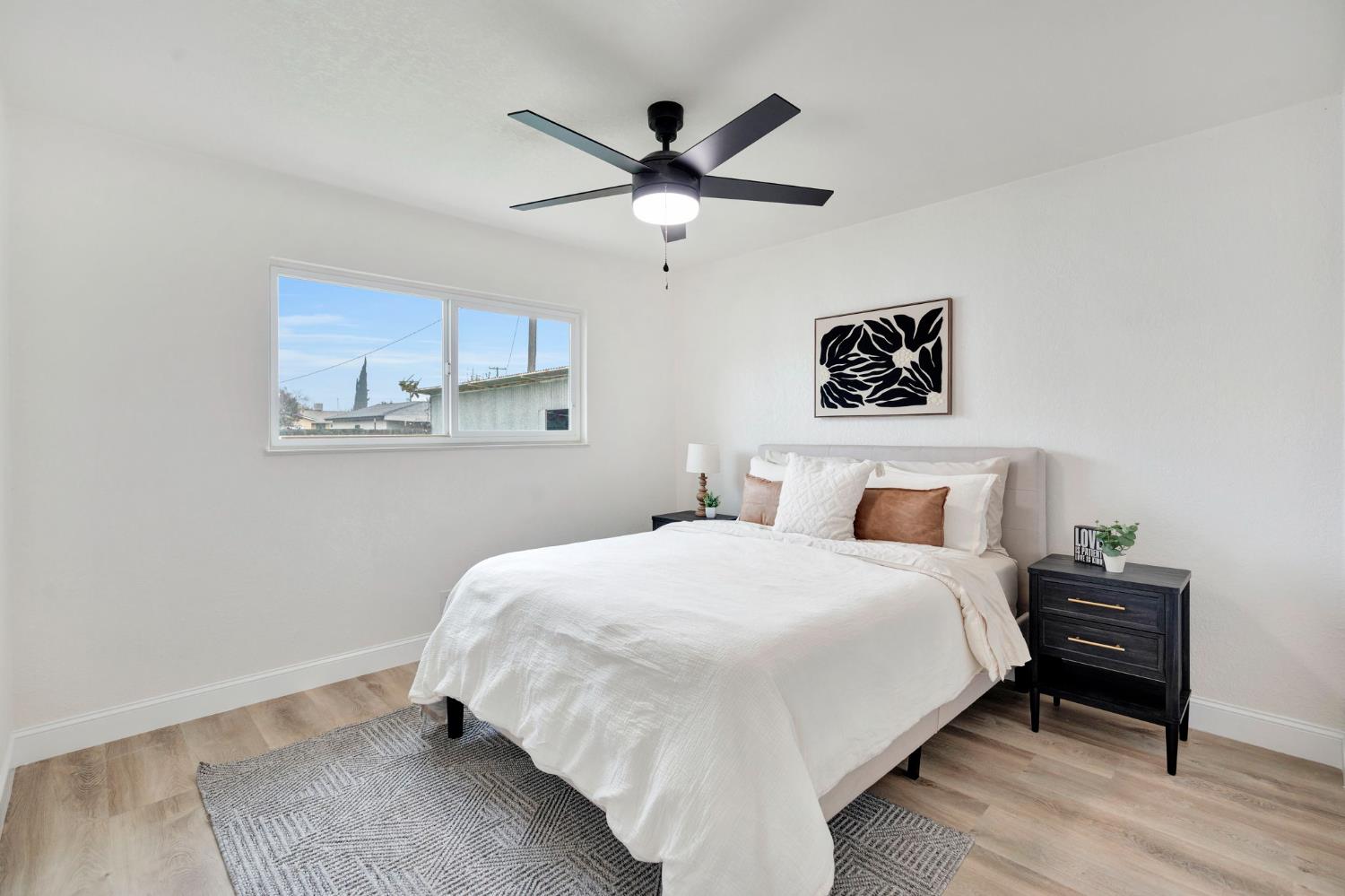 557 E Fantz Ave, Fresno, CA 93706