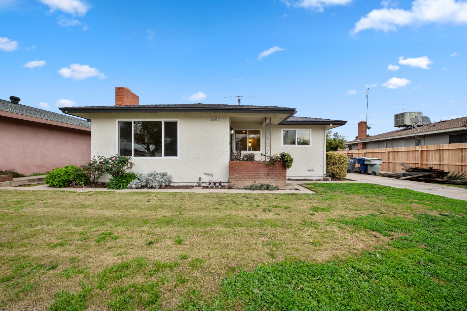 2834 N Hughes Ave, Fresno, CA 93705