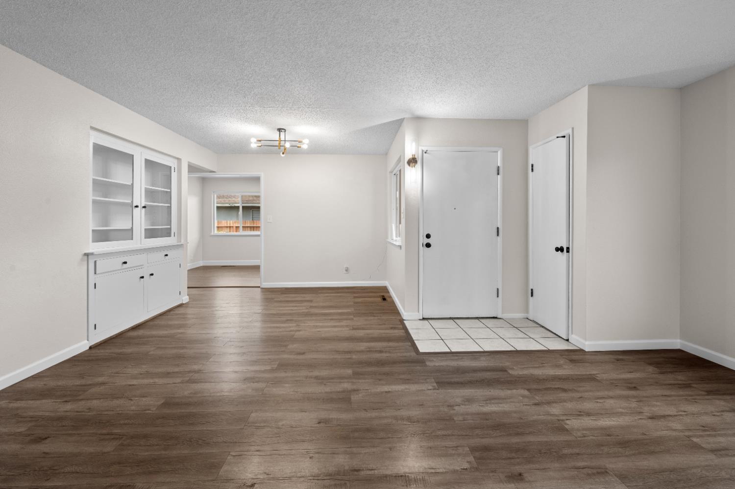 2834 N Hughes Ave, Fresno, CA 93705