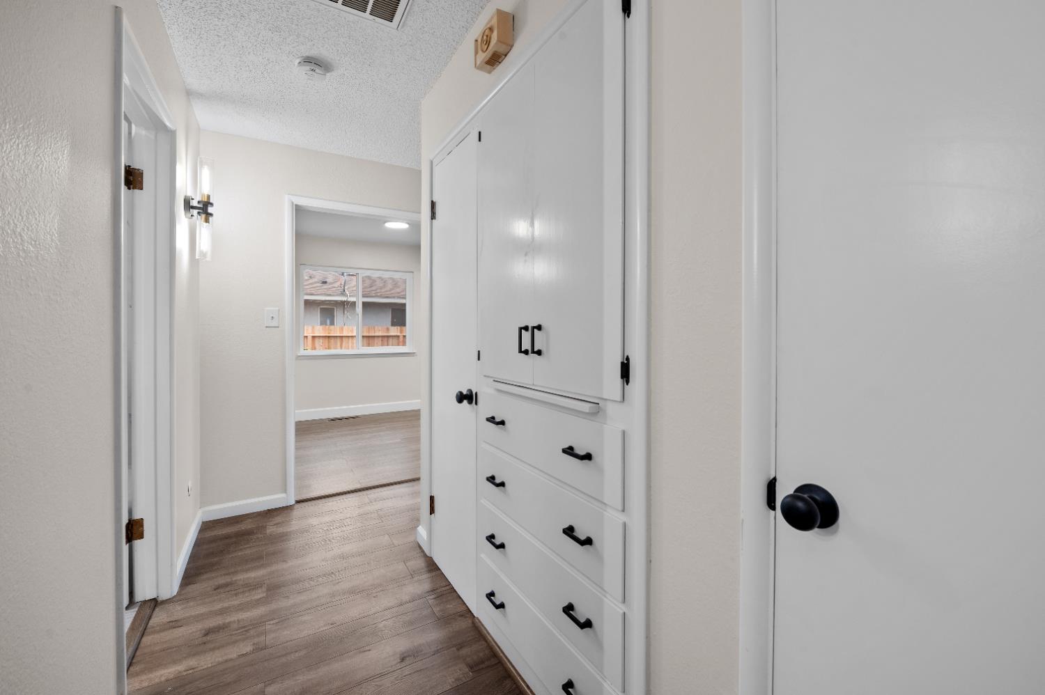 2834 N Hughes Ave, Fresno, CA 93705