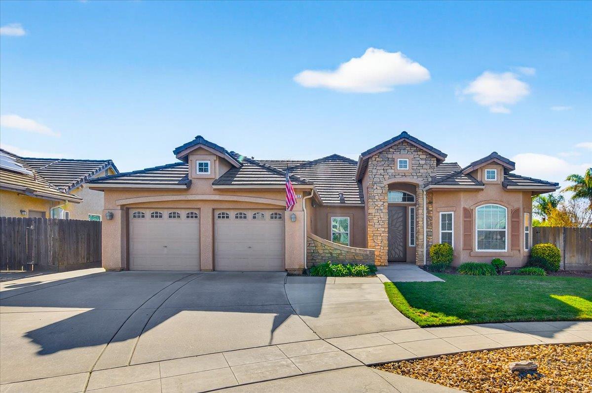 6395 W Portals Ave, Fresno, CA 93723