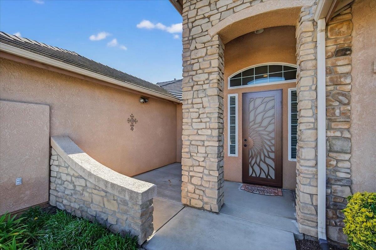 6395 W Portals Ave, Fresno, CA 93723