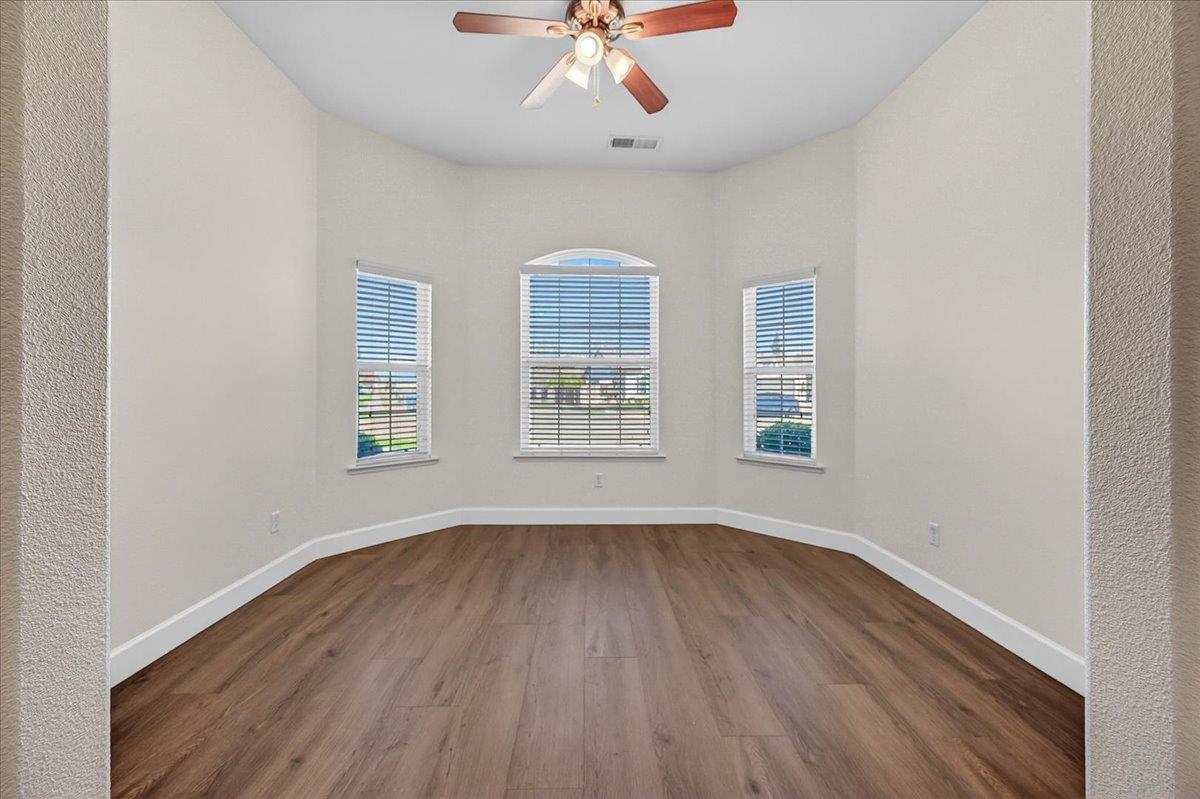 6395 W Portals Ave, Fresno, CA 93723