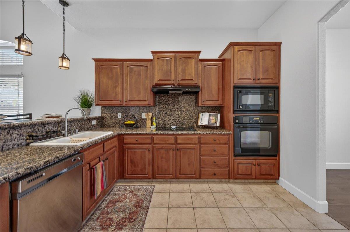 6395 W Portals Ave, Fresno, CA 93723