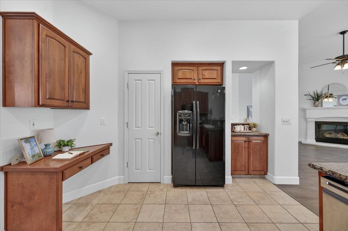 6395 W Portals Ave, Fresno, CA 93723