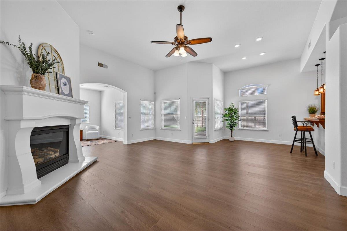 6395 W Portals Ave, Fresno, CA 93723