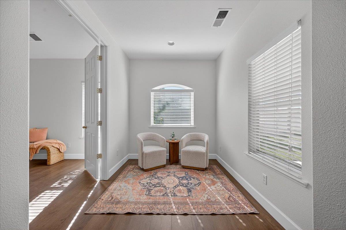 6395 W Portals Ave, Fresno, CA 93723