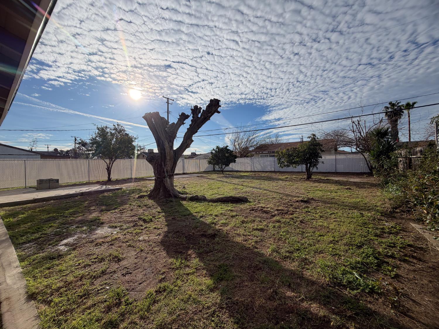 3812 E Clinton Ave, Fresno, CA 93703