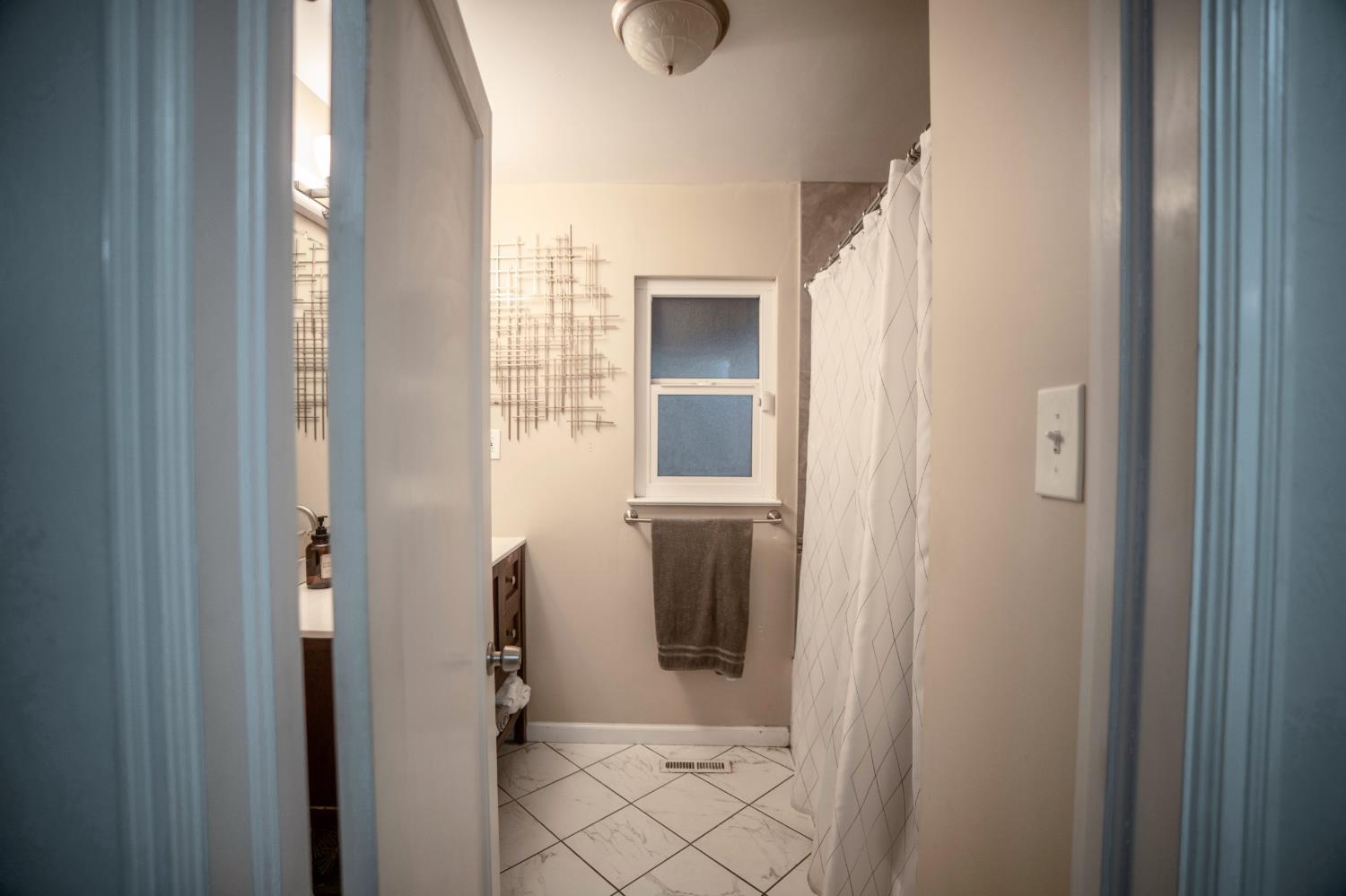 1447 W Normal Ave, Fresno, CA 93705