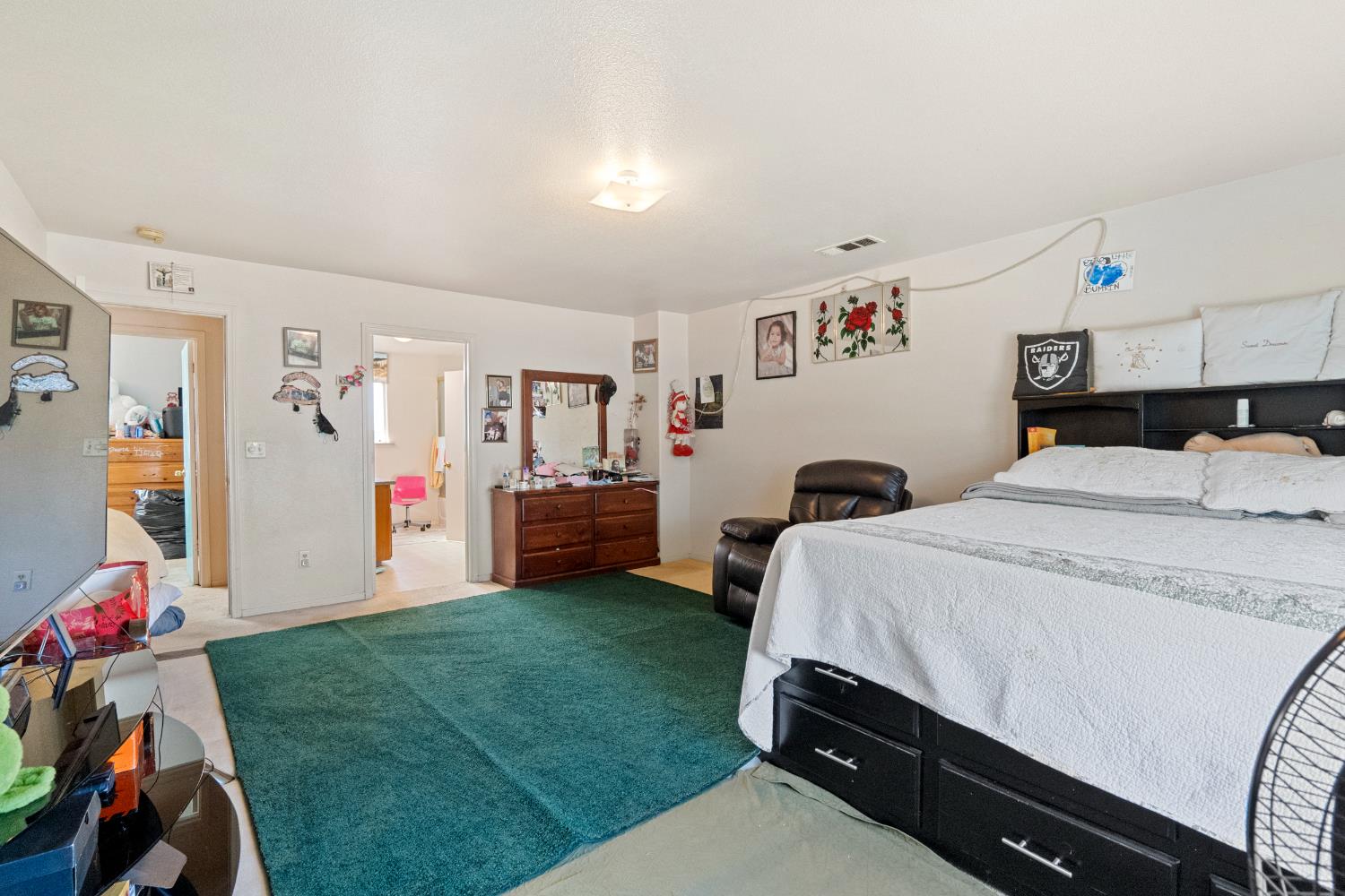 2065 S Wolters Ave, Fresno, CA 93702