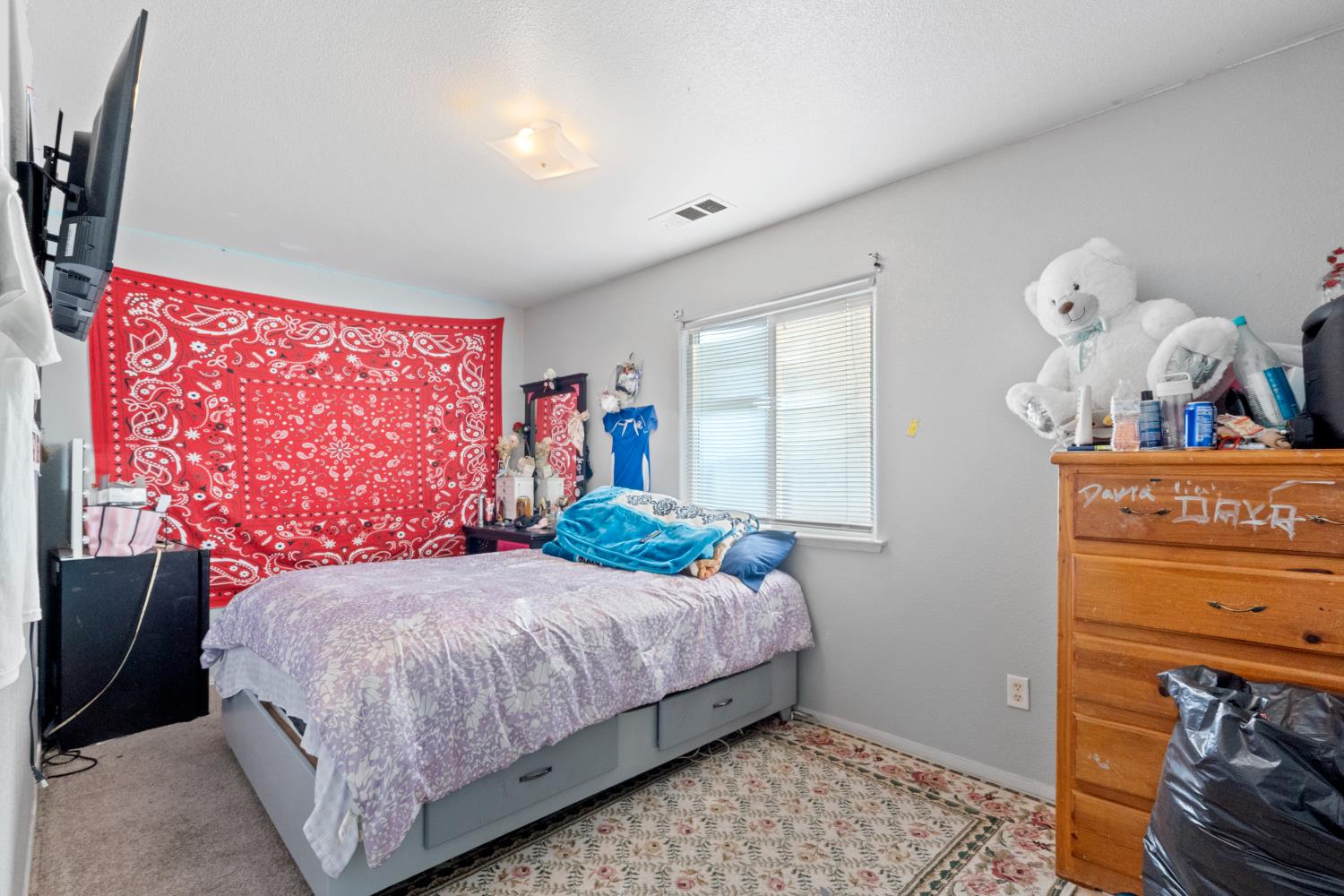 2065 S Wolters Ave, Fresno, CA 93702