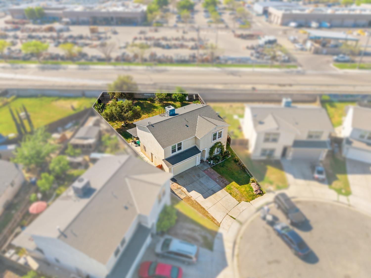 2065 S Wolters Ave, Fresno, CA 93702