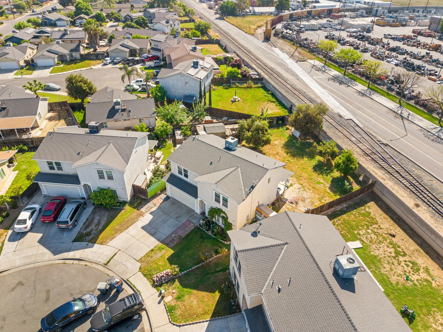 2065 S Wolters Ave, Fresno, CA 93702