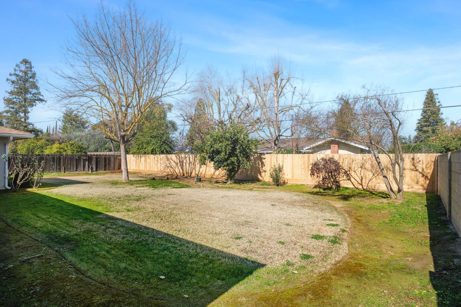 696 W Celeste Ave, Fresno, CA 93704