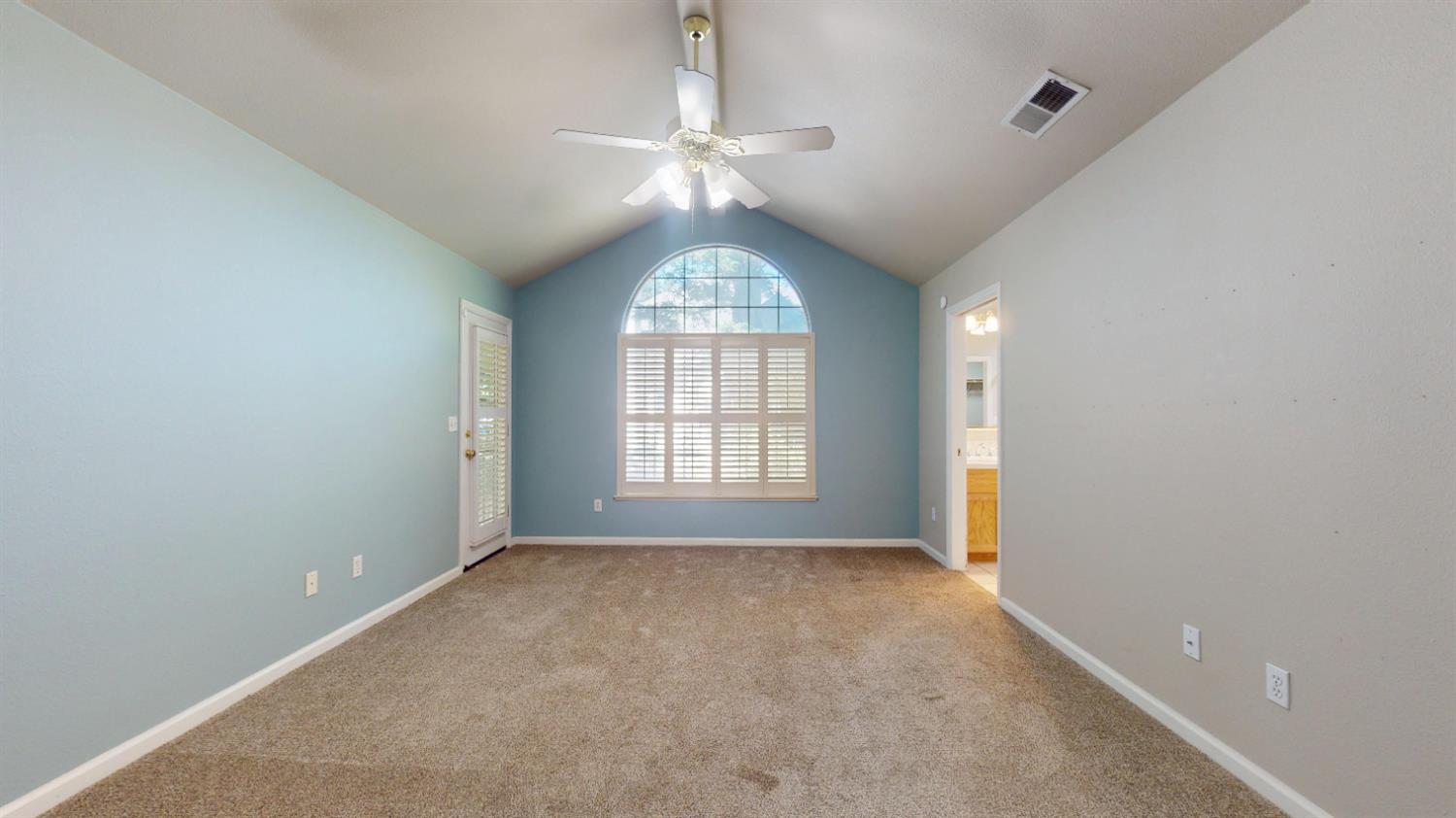 2808 W Brentford Ct, Fresno, CA 93711