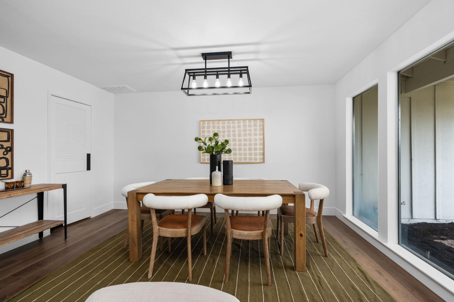 2626 W Scott Ave, Fresno, CA 93711