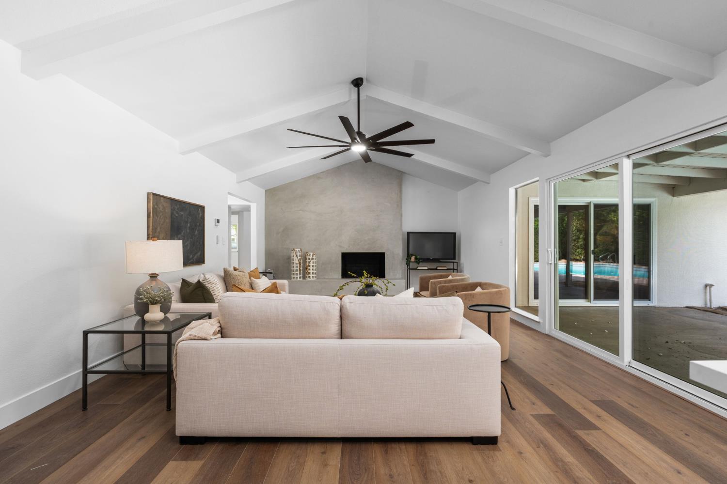 2626 W Scott Ave, Fresno, CA 93711