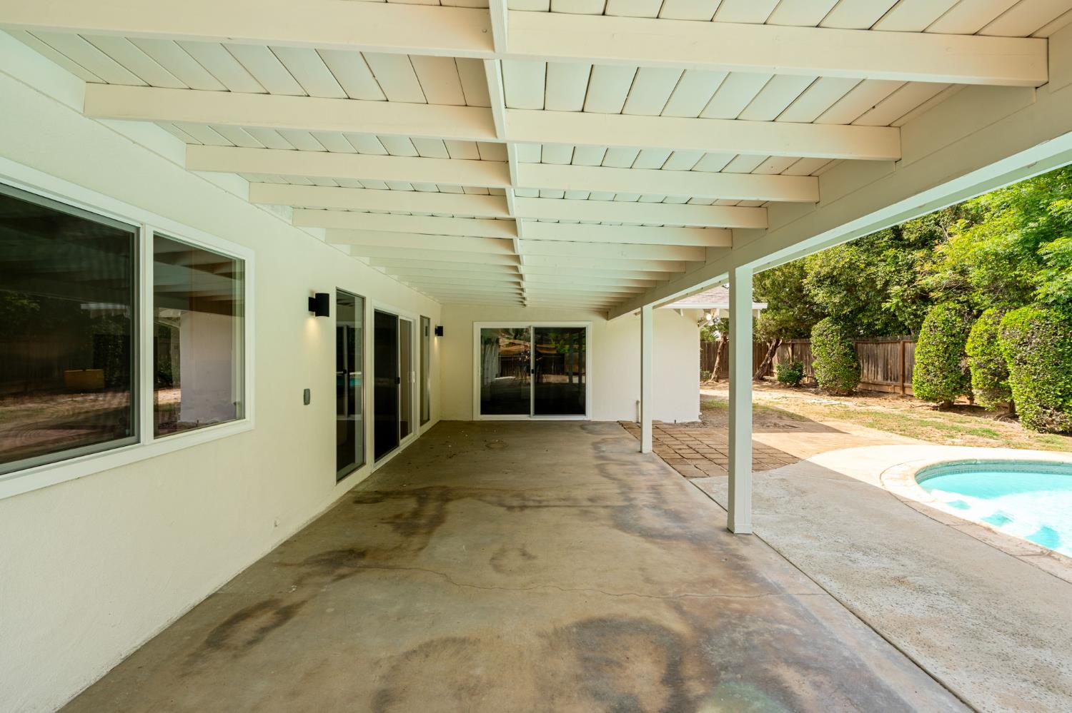 2626 W Scott Ave, Fresno, CA 93711