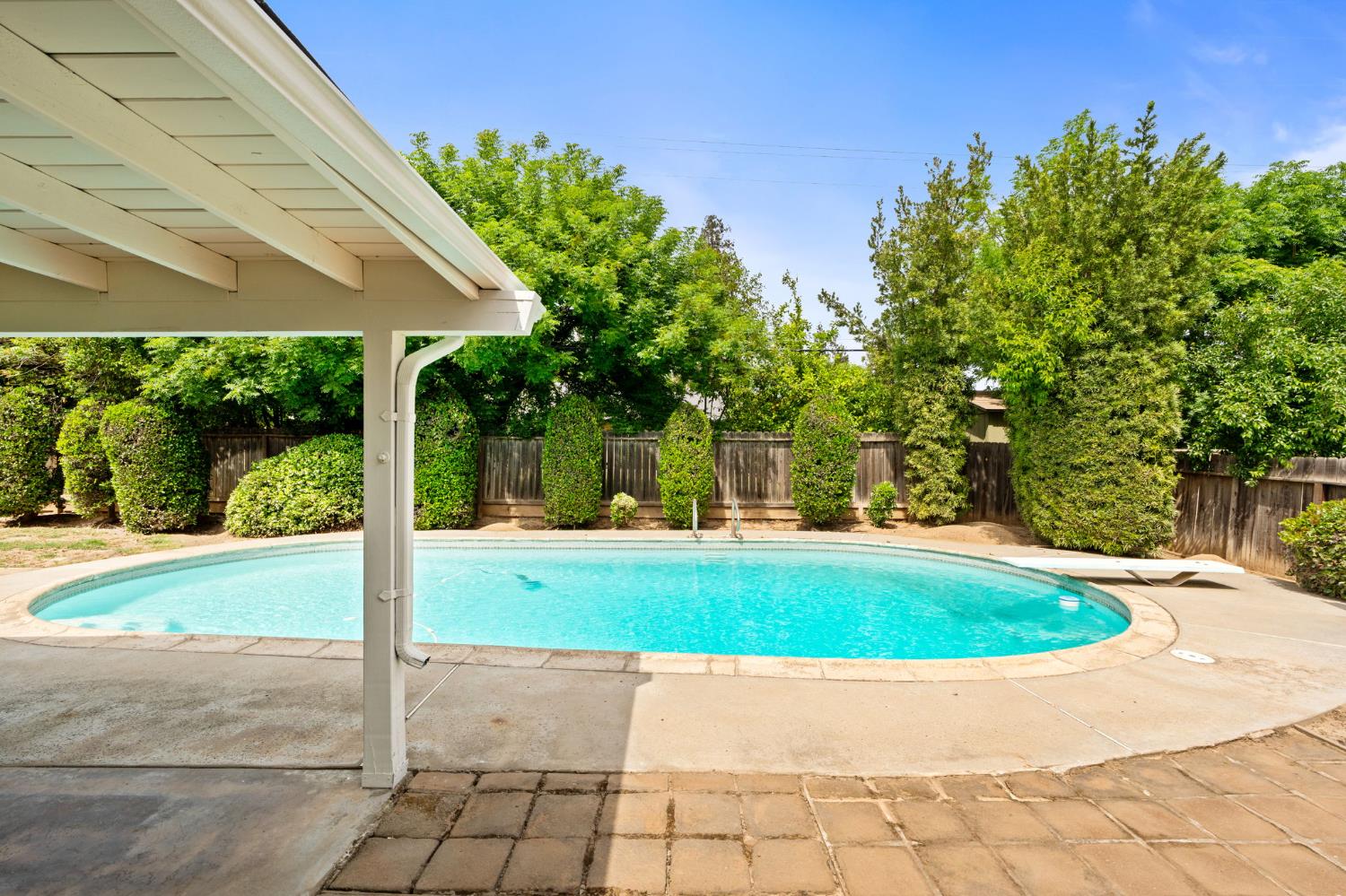 2626 W Scott Ave, Fresno, CA 93711