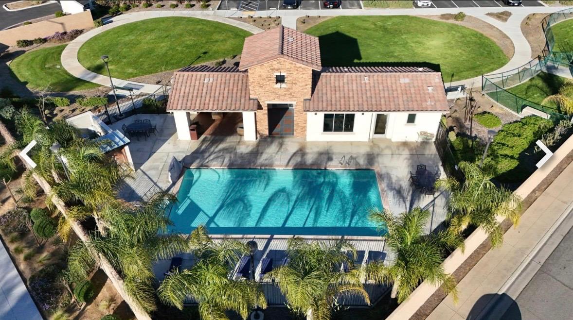 6347 N Alta Vista Ln, Fresno, CA 93722