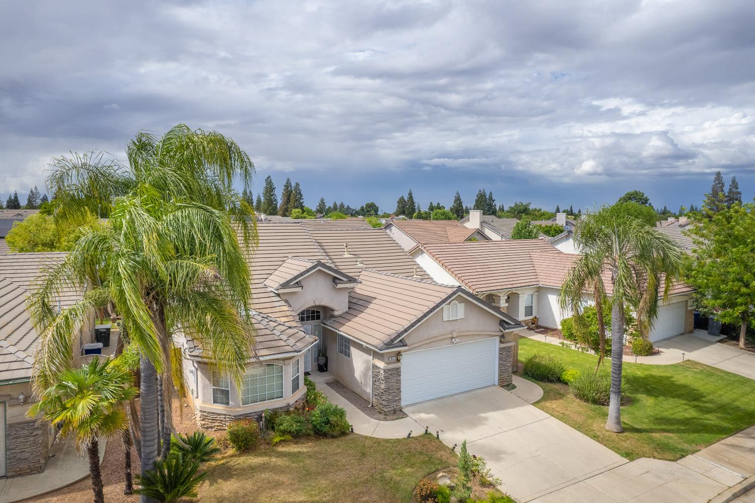 10373 N Baird Ave, Fresno, CA 93730