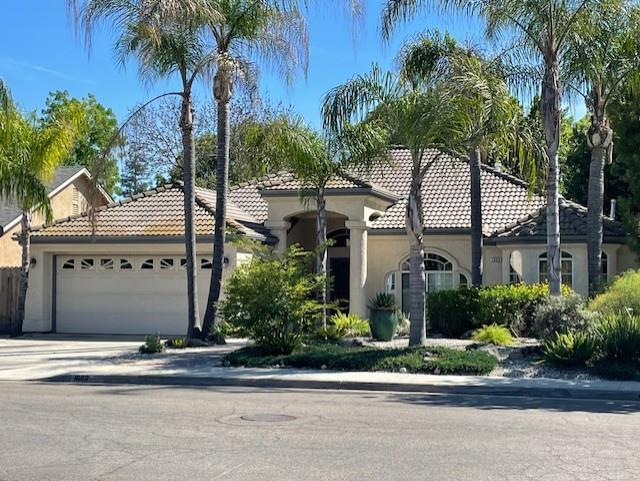 1689 E Trenton Ave, Fresno, CA 93720