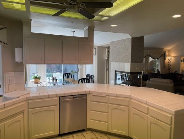 1689 E Trenton Ave, Fresno, CA 93720