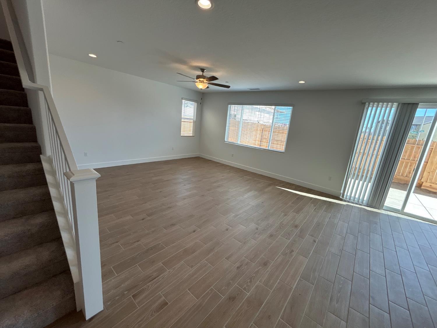 2813 E Corteza Dr, Fresno, CA 93730