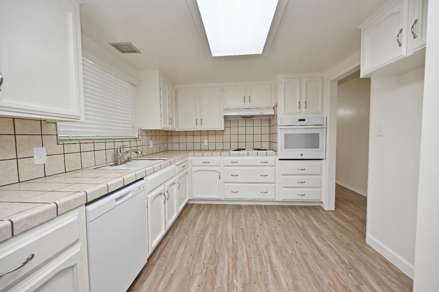 1728 W Fremont Ave, Fresno, CA 93711