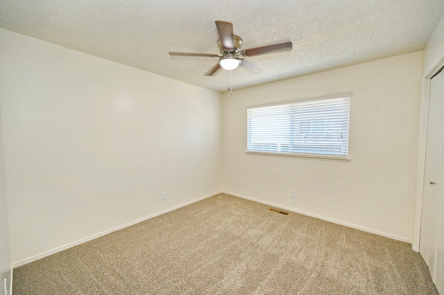 1728 W Fremont Ave, Fresno, CA 93711